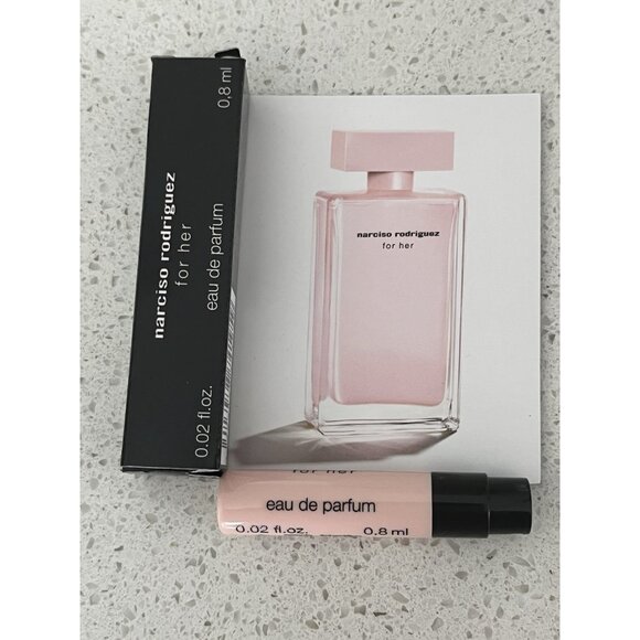 Narciso Rodriguez For Her eau de parfum 0.8 ml Sample 0.02 fl.oz Travel Spray - Picture 4 of 5